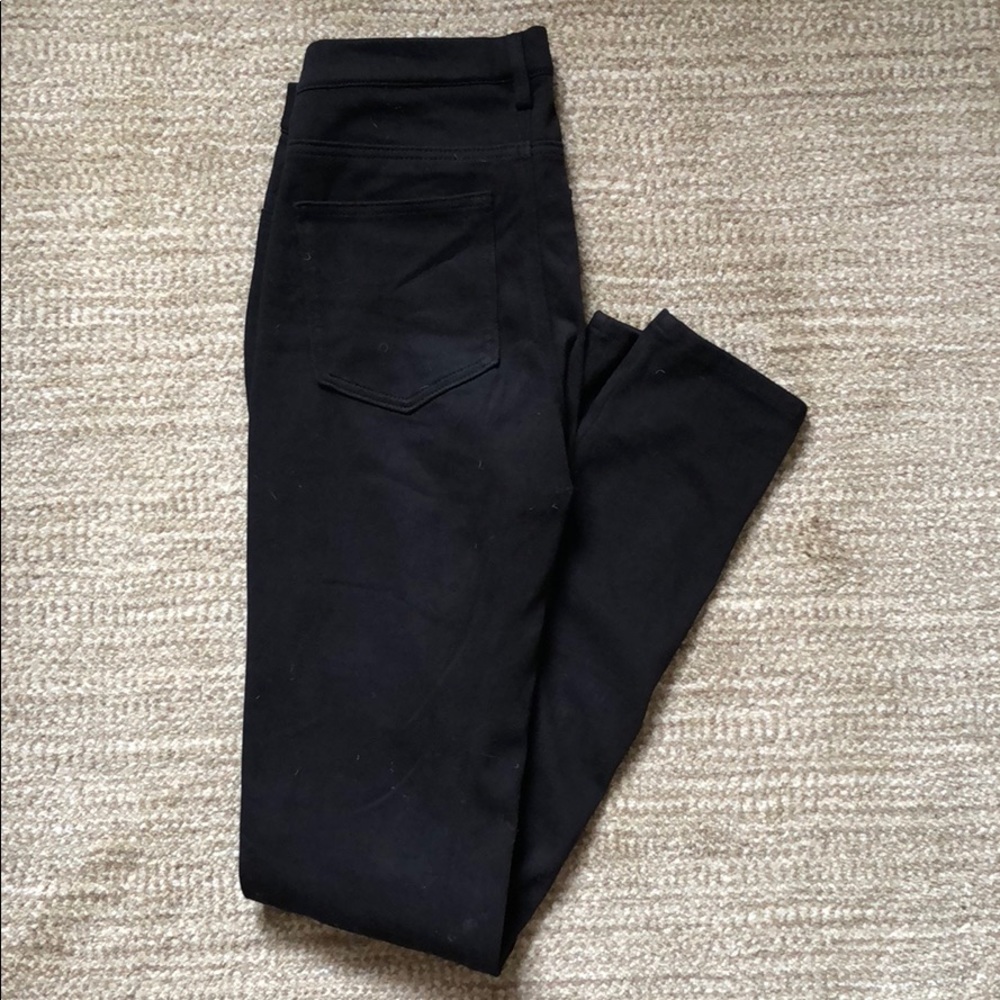 🆕 Uniqlo Black Jeggings - NWOT